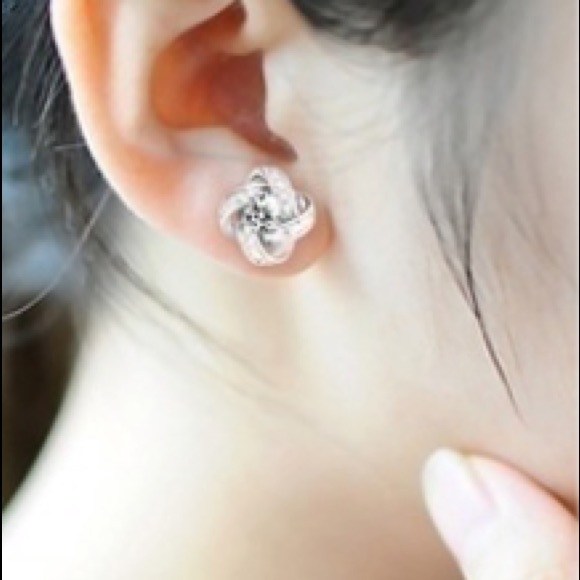 Sterling Sparkly**S925 Silver Love KNOT earrings - Picture 3 of 8